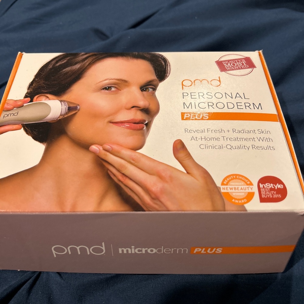 PMD Personal Microdermabrasion Plus device